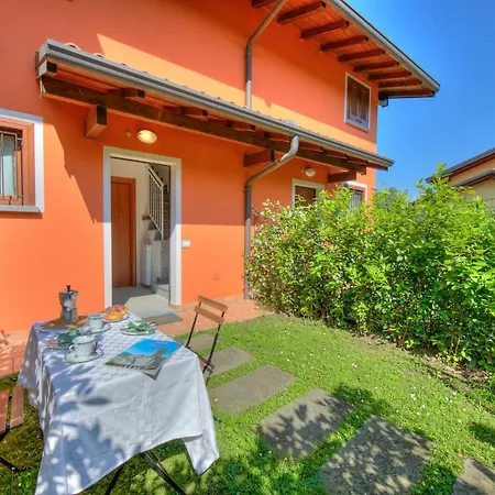 Casa vacanze Del - Happy Laveno-Mombello
